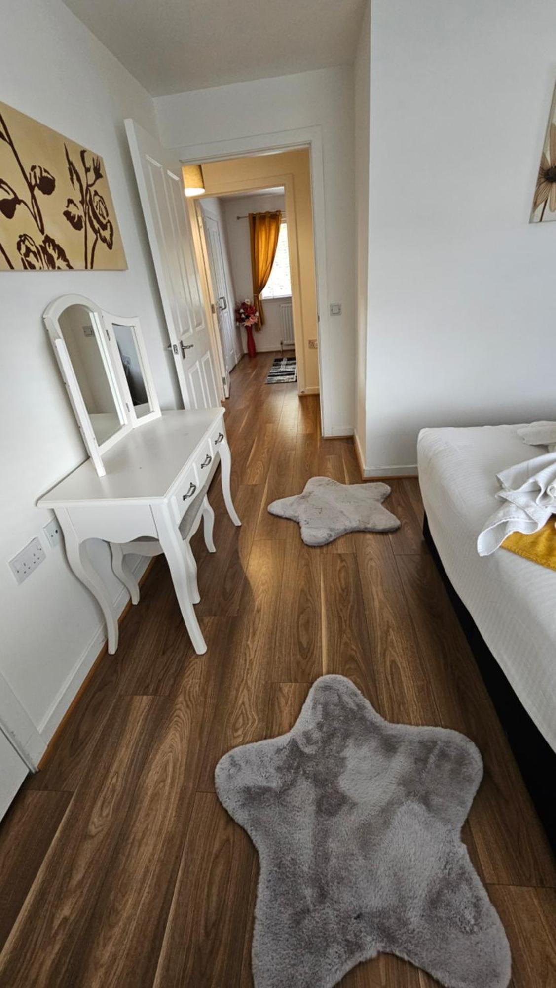 Silverburn New House With Free Parking And Nice Garden Glasgow Dış mekan fotoğraf