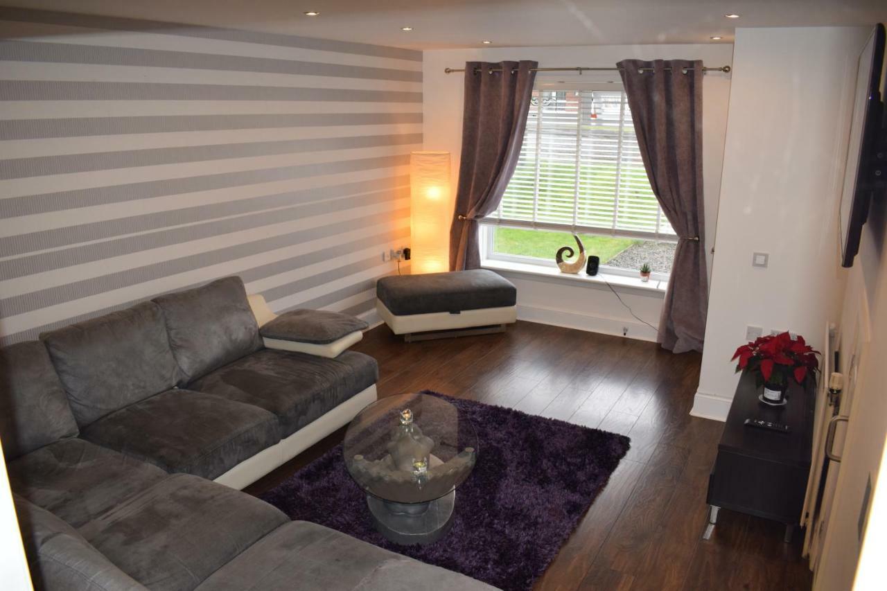 Silverburn New House With Free Parking And Nice Garden Glasgow Dış mekan fotoğraf