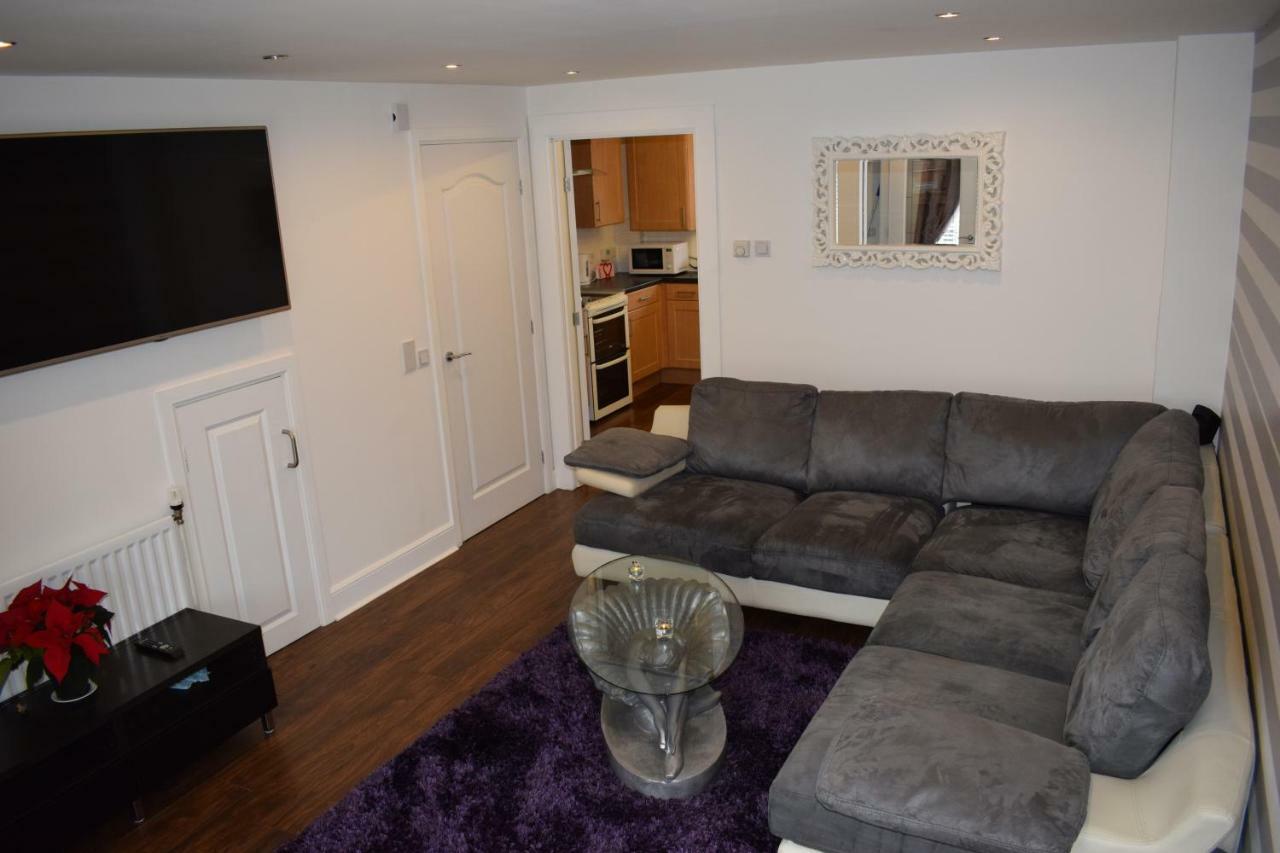 Silverburn New House With Free Parking And Nice Garden Glasgow Dış mekan fotoğraf